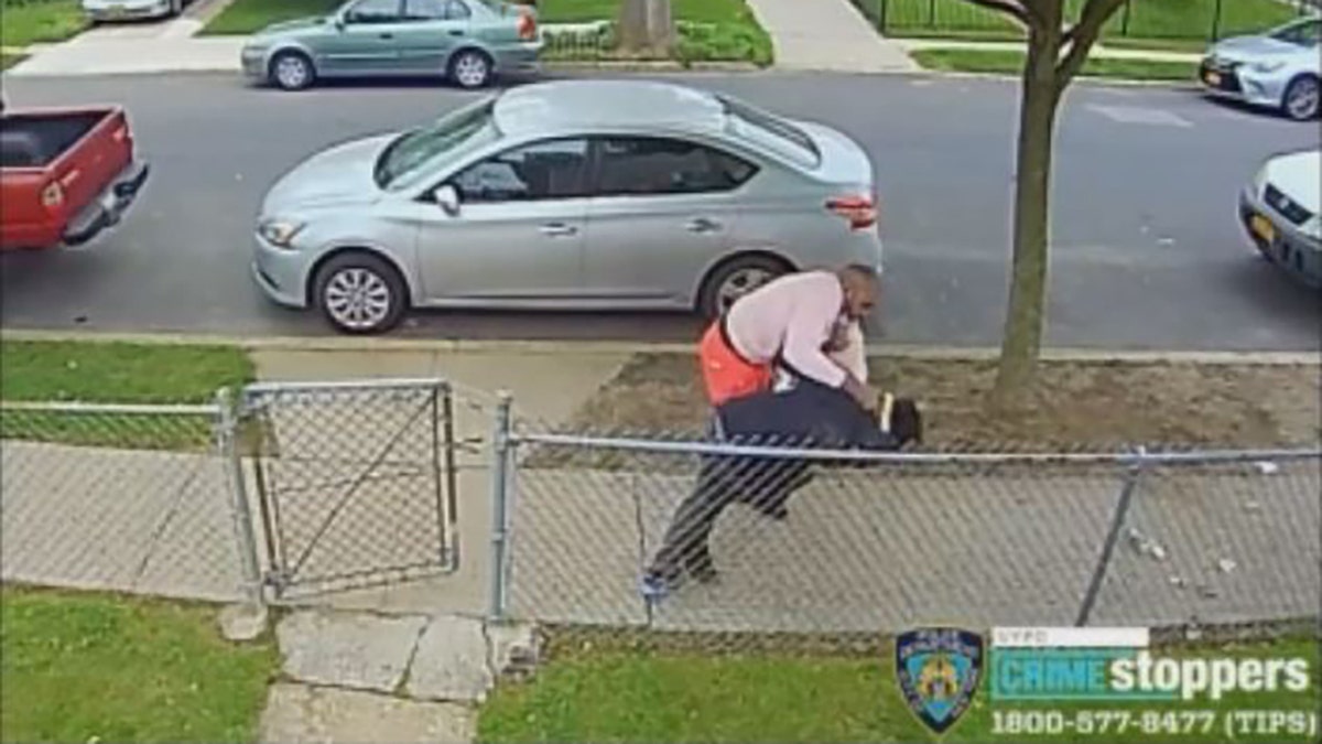 New York City mugging Queens