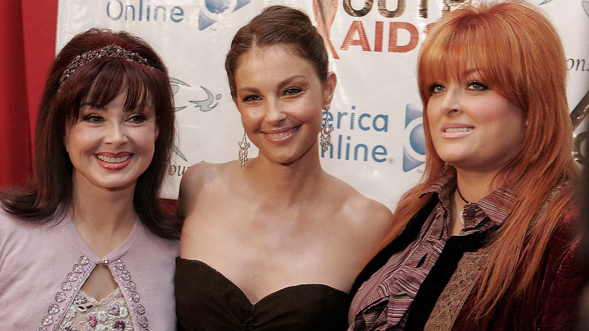 Naomi Judd, Ashley Judd, Wynonna Judd on the red carpet