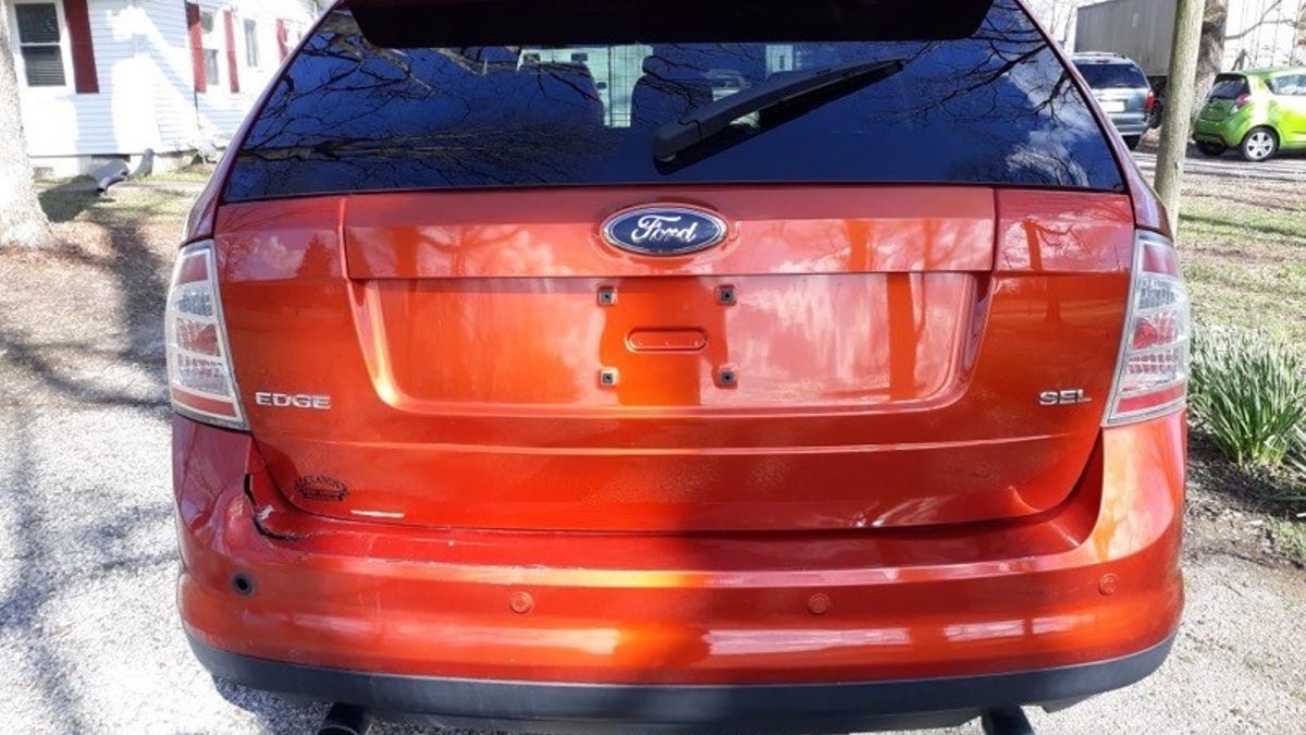 Vicky White, 56, the assistant director of corrections at the facility, bought a 2007 copper Ford Edge SUV before the escape, the sheriff’s office announced Wednesday. The plate number was not available.