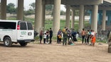 The morning of Wednesday, May 4, a group oof over 10 migrants crossed the Rio Grande river in Eagle Pass to get to the U.S.