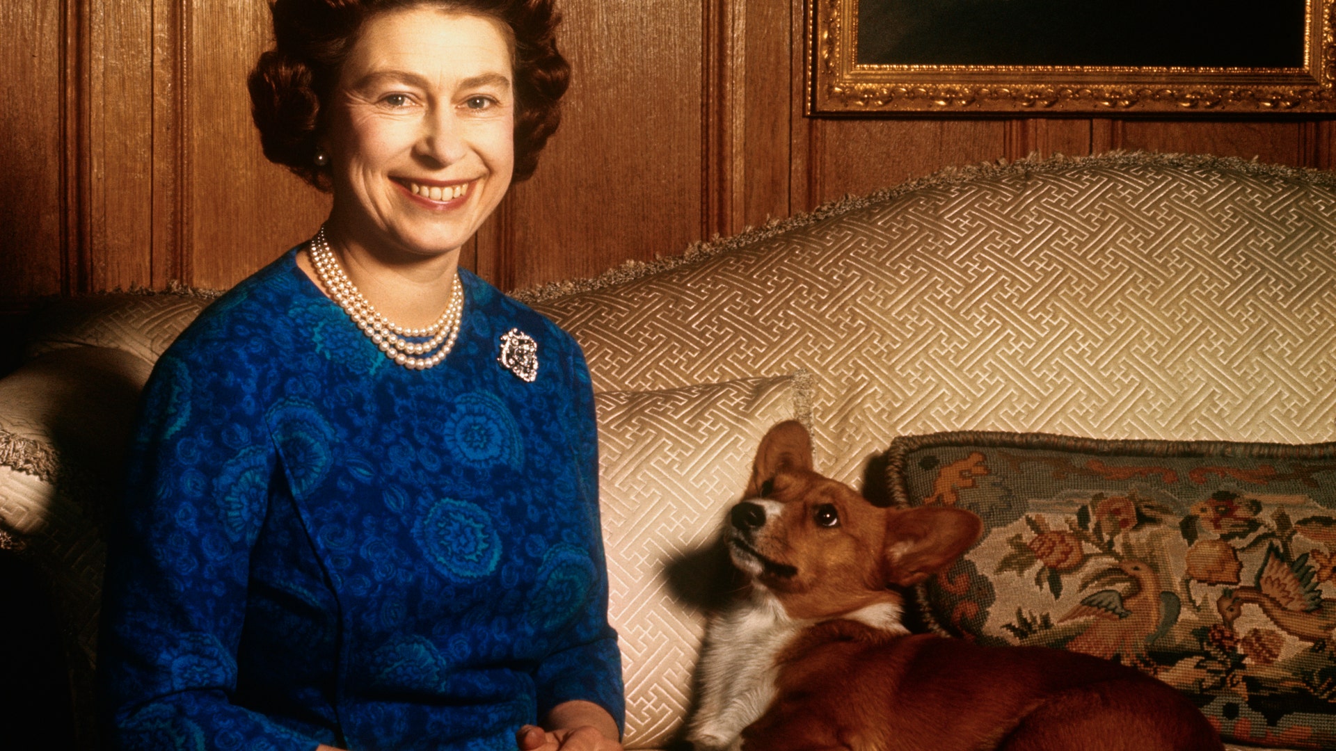 Queen Elizabeth and her dog