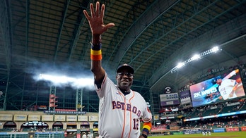 Dusty Baker gets 2,000th win as Astros down Mariners
