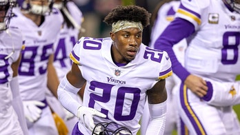 Cardinals' Jeff Gladney, former first-round NFL draft pick, dies in car accident at 25