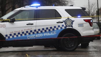 Chicago weekend shootings leave 6 dead, 31 total wounded; One victim fatally stabbed, police say