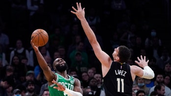 Jaylen Brown scores 30 points, Celtics beat Bucks to even series