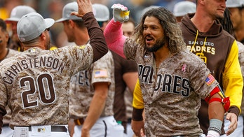 Tatis botches popup, Cards beat Padres 8-7, win 8th straight