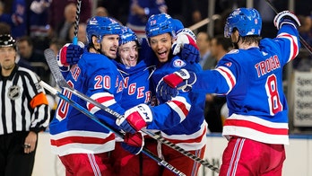 Artemi Panarin, Frank Vatrano help Rangers beat Penguins in Game 2