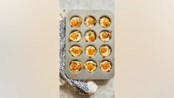Cheesy, toasty baked egg cups with chives: Try the recipe