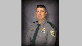 Louisiana officer rescues 9 from capsized boat, including 7-year-old girl trapped below