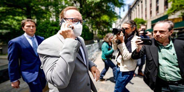 Kevin Spacey leaves Manhattan Federal Court after a hearing to verify his place of residency.