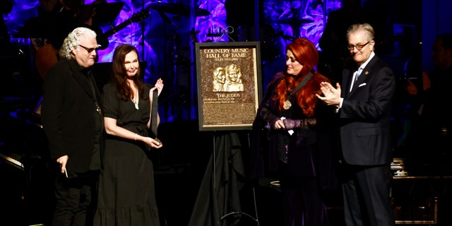 Naomi Judd’s daughters Wynonna and Ashley Judd remember mom at Country Music Hall of Fame induction