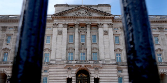 A view showing the balcony on Buckingham Palace in London, Friday, May 6, 2022. Buckingham Palace on Friday answered one of the biggest remaining questions about Queen Elizabeth II’s Platinum Jubilee celebrations: saying that Prince Andrew, Prince Harry and Meghan, the Duchess of Sussex, won’t be on the palace balcony when the monarch greets the public on June 2.