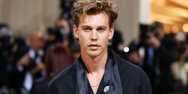 Austin Butler was hospitalized after filming "Elvis" envelope.