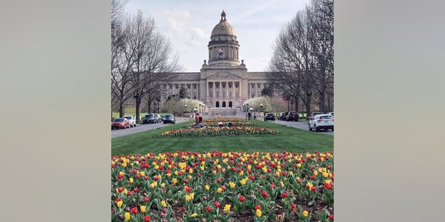 "You can talk to anybody. You’re going to get a wave back from everybody," Barnes said of Kentucky. "If you’ve been thinking about visiting Kentucky, you should definitely visit Kentucky."