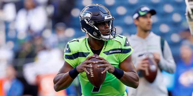 Seattle Seahawks Quarterback Geno Smith before a game between the Los Angeles Rams and the Seattle Seahawks on Oct. 7, 2021 at Lumen Field in Seattle.