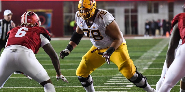 Minnesota offensive lineman Daniel Faalele (78) during a game between the Minnesota Golden Gophers and Indiana Hoosiers Nov. 20, 2021, at Memorial Stadium in Bloomington, Ind.