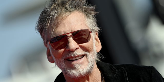 Kenny Loggins shared that he only met the film's lead, トムクルーズ, six years ago.
