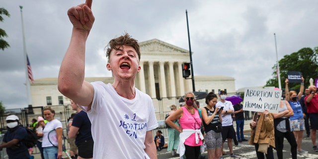 An abortion rights activist rallies during the Bans Off Our Bodies abortion rights rally at the U.S. Supreme Court on May 14, 2022 in Washington, DC.