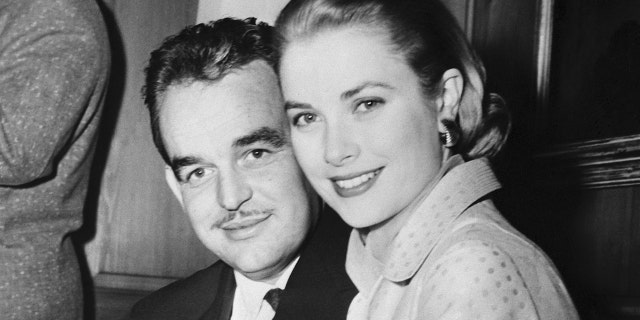 Prince Rainier III of Monaco and Grace Kelly, Hollywood's "queen" of the big screen.