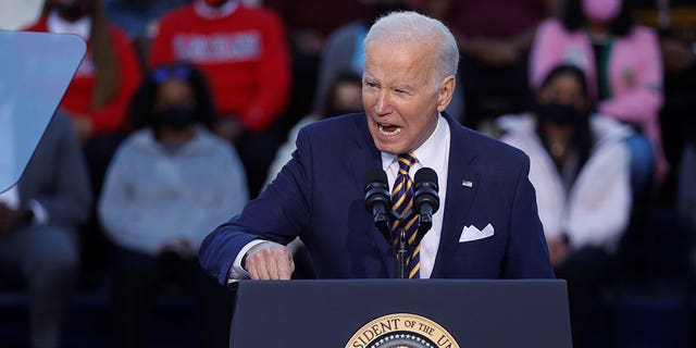 我们. President Joe Biden delivers remarks on the grounds of Morehouse College and Clark Atlanta University in Atlanta, 佐治亚州, 我们。, 一月 11, 2022. 