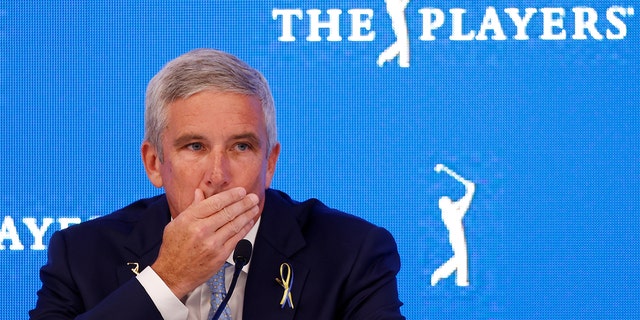 PGA TOUR Commissioner Jay Monahan speaks to the media during a press conference prior to THE PLAYERS Championship on the Stadium Course at TPC Sawgrass on March 8, 2022 in Ponte Vedra Beach, 佛罗里达.