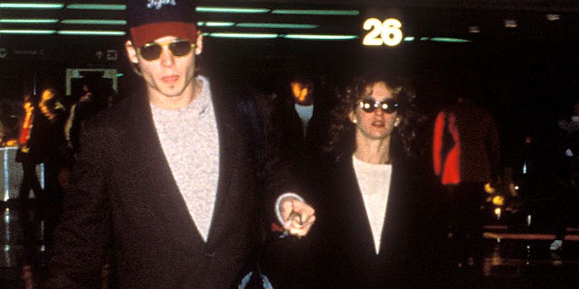 Johnny Depp and Jennifer Gray dated in 1989.