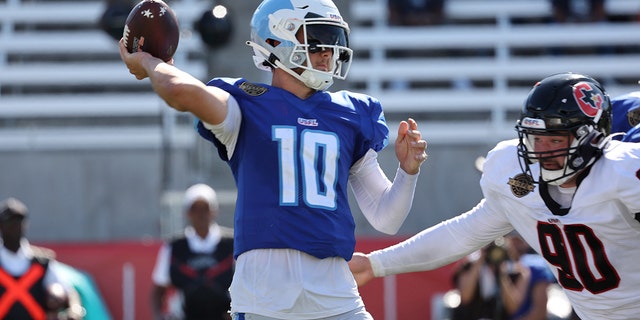 New Orleans Breakers quarterback Kyle Sloter passes against the Houston Gamblers on May 8, 2022, at Protective Stadium in Birmingham, Alabama.