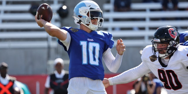 New Orleans Breakers quarterback Kyle Sloter passes against the Houston Gamblers on May 8, 2022, at Protective Stadium in Birmingham, Alabama.