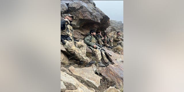 شن مقاتلو جبهة المقاومة الوطنية في أفغانستان هجمات على طالبان 