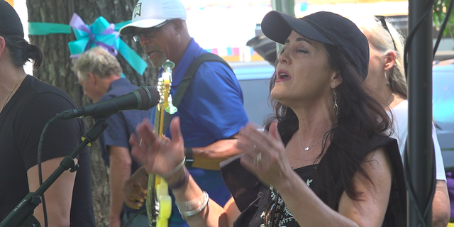 Thousands of people gathered at Uvalde's town square this weekend to worship and pray for healing.