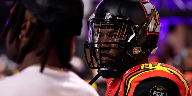 Terrell Owens during the Zappers' loss to the Beasts, 28-0, 5月に 7, 2022, アトランタで.
