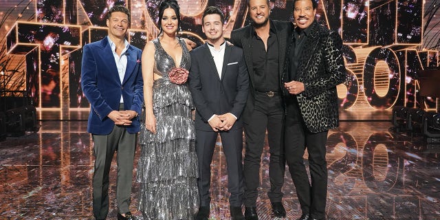Ryan Seacrest, Katy Perry, winner Noah Thompson, Luke Bryan and Lionel Richie celebrate "American Idol" finale on Sunday night