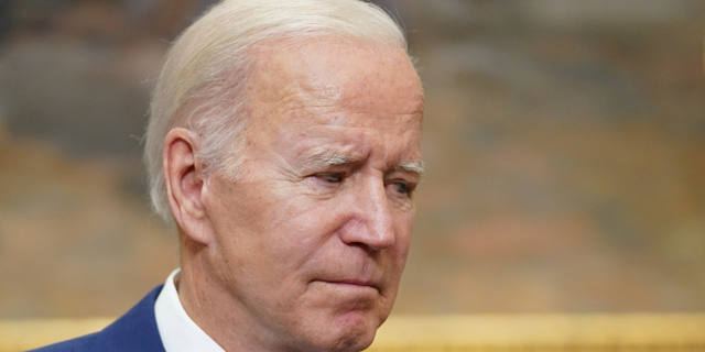 U.S. President Joe Biden reacts as he makes a statement about the school shooting in Uvalde, Texas at the White House in Washington, NOI. Maggio 24, 2022.