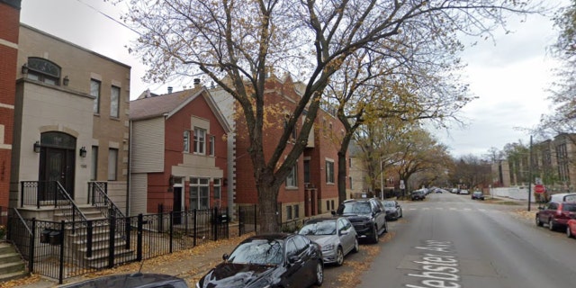 W Webster Ave