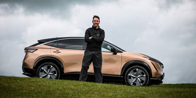 Chris Ramsey will attempt to drive a Nissan Ariya from the North Pole to the South Pole in 2023.