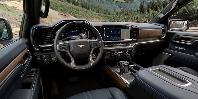 High end versions of the 2022 Silverado, including the High Country, feature a new look.