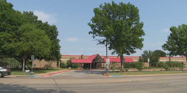 Swift Elementary School, Arlington Texas