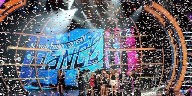 General view of the stage at the "So You Think You Can Dance" finale held at the Kodak Theater on August 6, 2009 in Hollywood, California.  (Photo by Alberto E. Rodriguez/Getty Images)