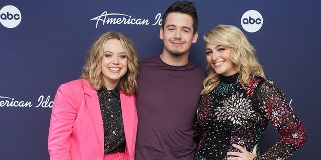 Final three contestants Leah Marlene, Noah Thompson and HunterGirl posed outside of the "American Idol" studios