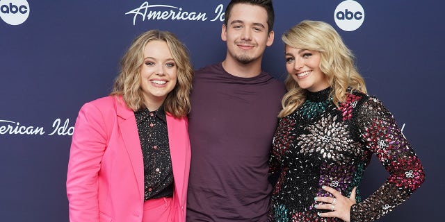 Final three contestants Leah Marlene, Noah Thompson and HunterGirl posed outside of the "American Idol" studios