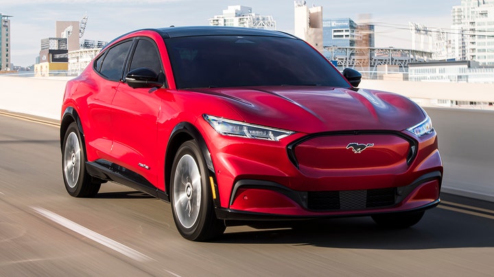 Fox News Autos test drive: 2021 Ford Mustang Mach-E