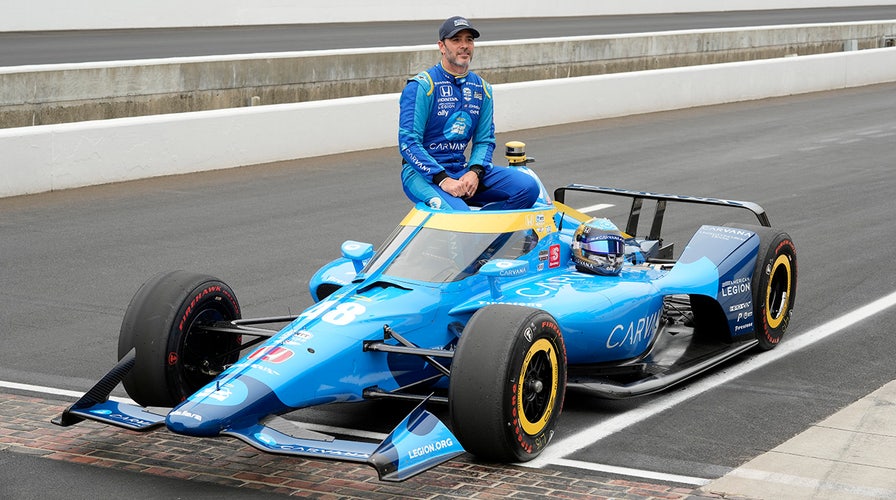 4-time Indy 500 champion Helio Castroneves is ready to drive for 5