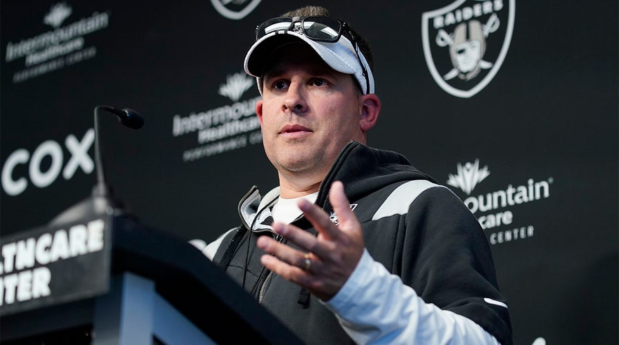 Derek Carr knows Raiders are ‘his football team’ despite Colin Kaepernick workout, Josh McDaniels says
