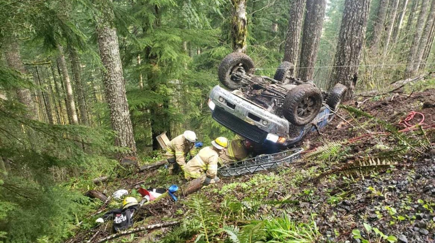 Oregon firefighters rescue 2 trapped in vehicle after rollover crash in ...