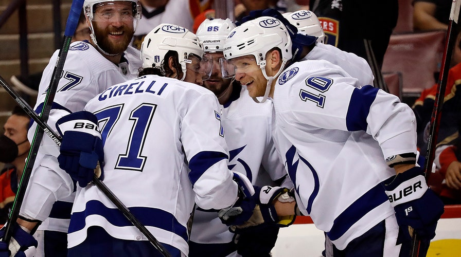 Lightning strike first against Panthers, win 4-1 in Game 1