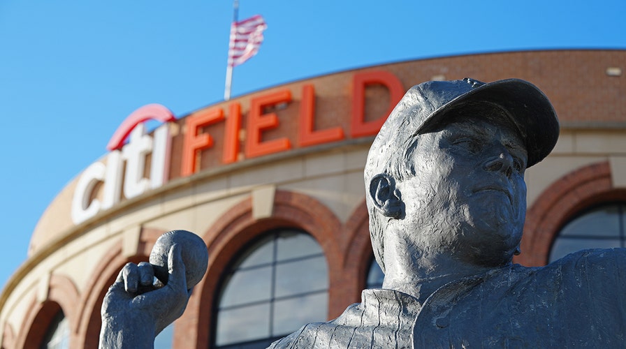 Tom Seaver Replica Statue from Citi Field - collectibles - by