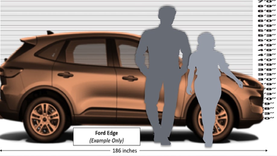 Casey White, Vicky White height depiction