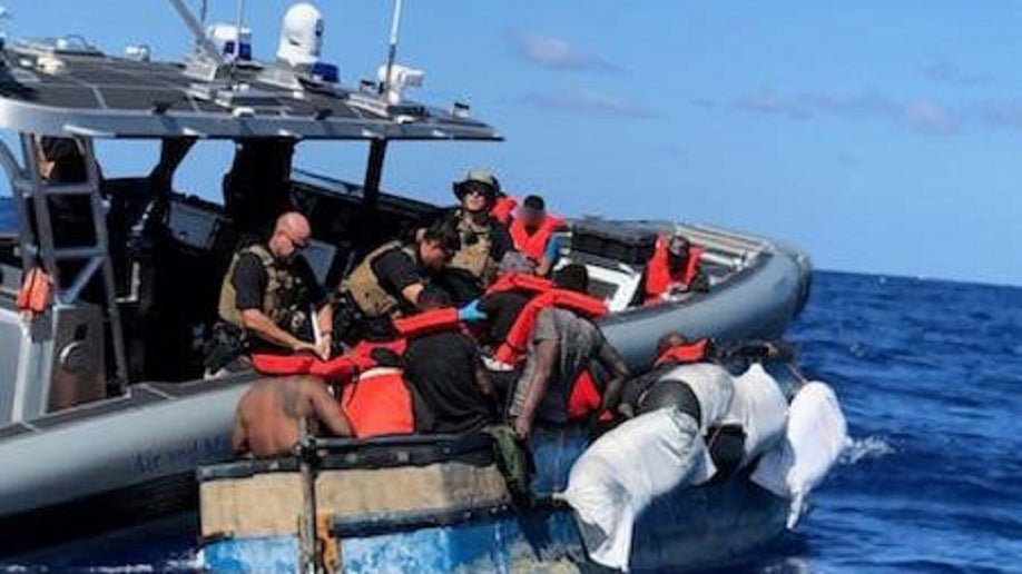 Cuban migrants rescused by Coast Guard