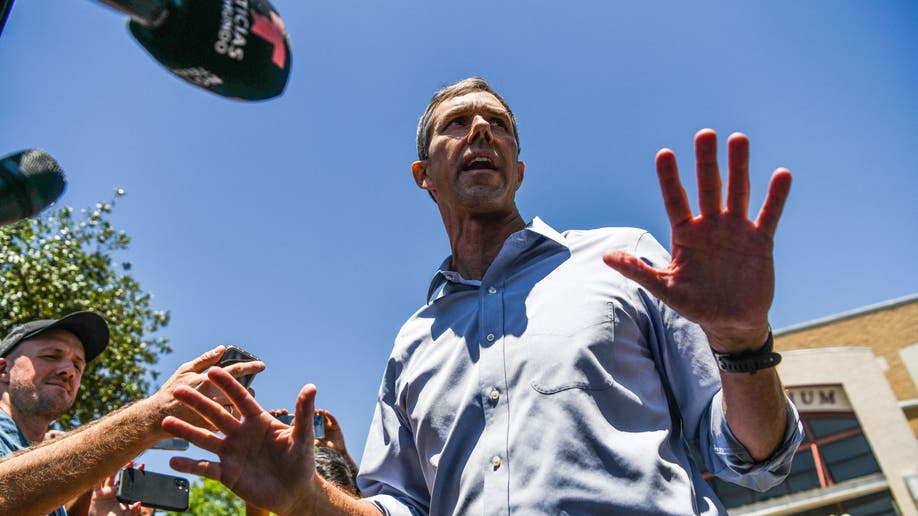 Beto O'Rourke speaks to media