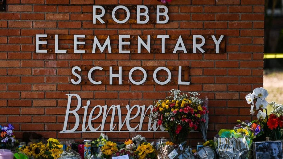 Makeshift memorial at Robb Elementary School